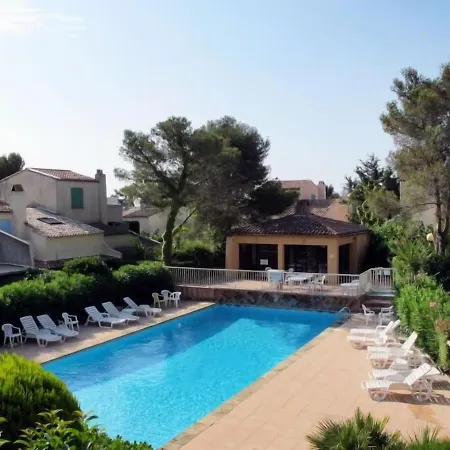 Vakantiehuis Club Des Pins *