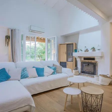 Holiday home Club Des Pins *